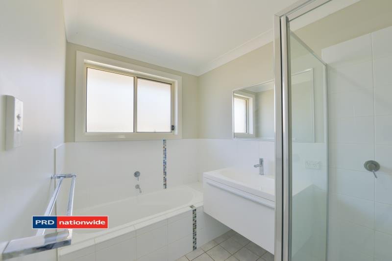 15 Brushbox Grove TAMWORTH 6