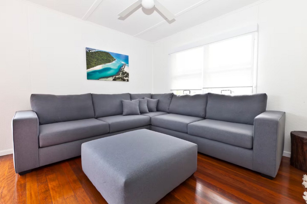 15 Bunyip Street Burleigh Heads 4