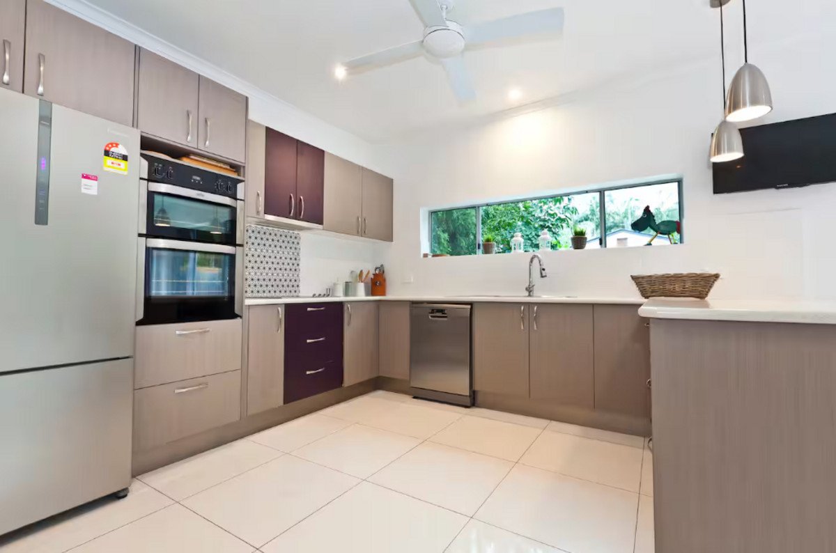 15 Bunyip Street Burleigh Heads 5