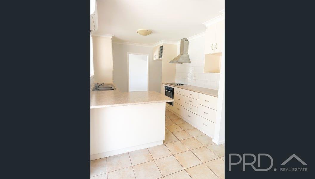 15 Burke Crescent DAMPIER 9