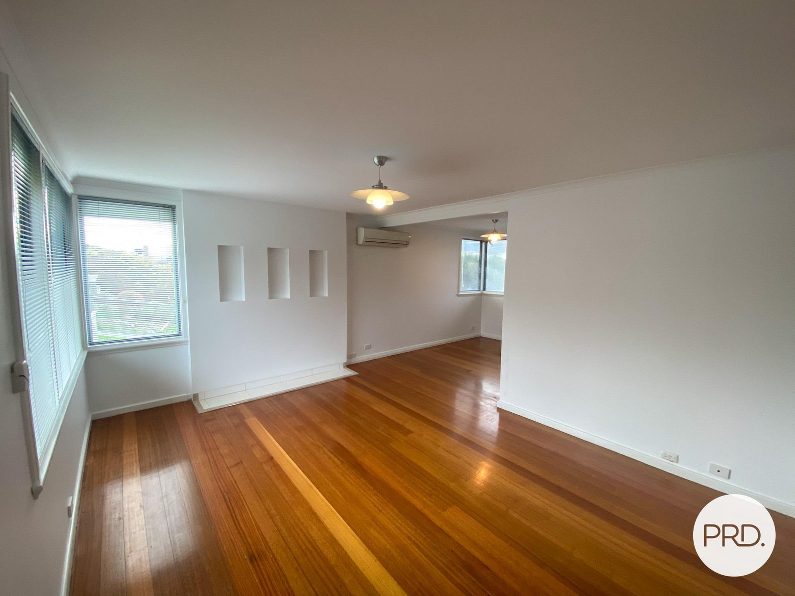 15 Burton Street GLENORCHY 2