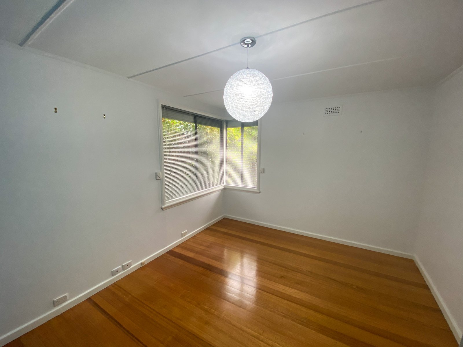 15 Burton Street GLENORCHY 6