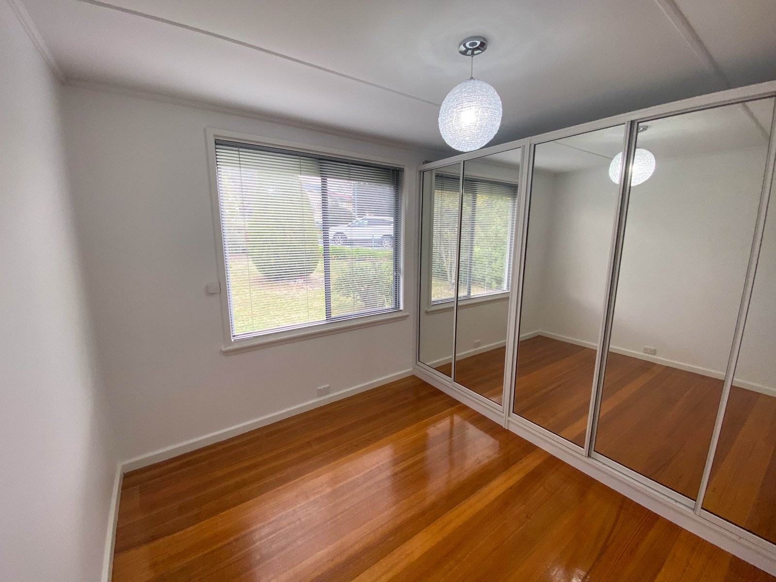 15 Burton Street GLENORCHY 8
