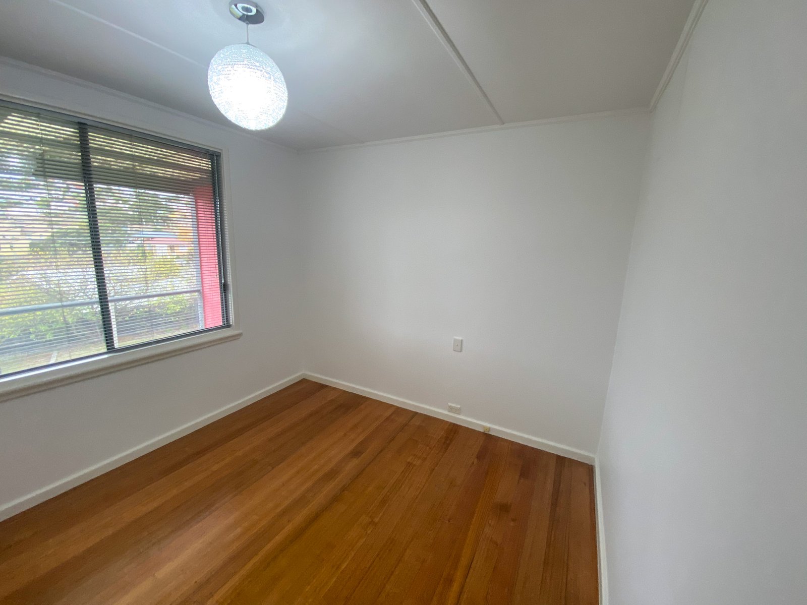 15 Burton Street GLENORCHY 9