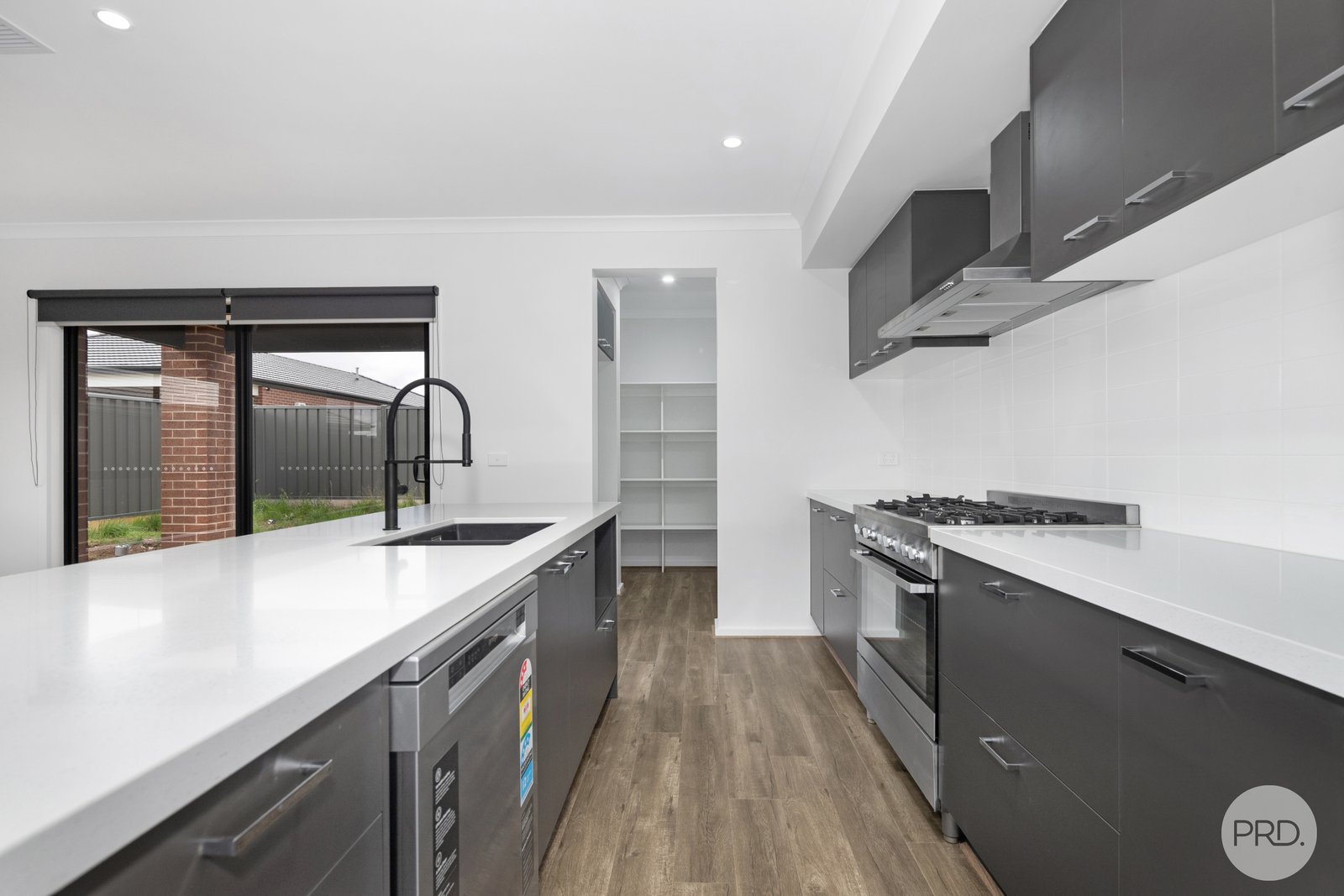 15 Butler Street LUCAS 9