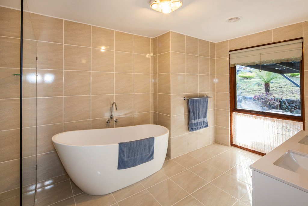 15 Calway Lane GORDON 13