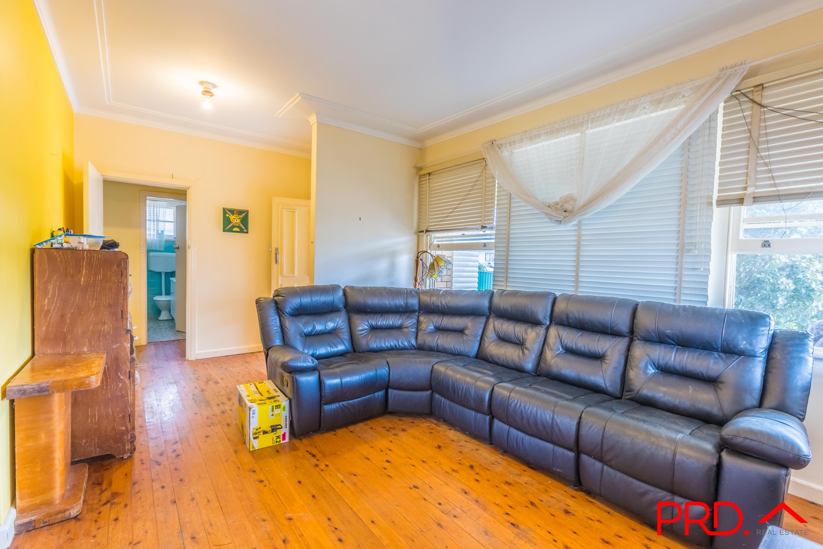 15 Cambridge Street TAMWORTH 4