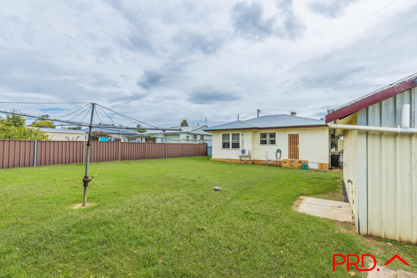15 Cambridge Street TAMWORTH 17