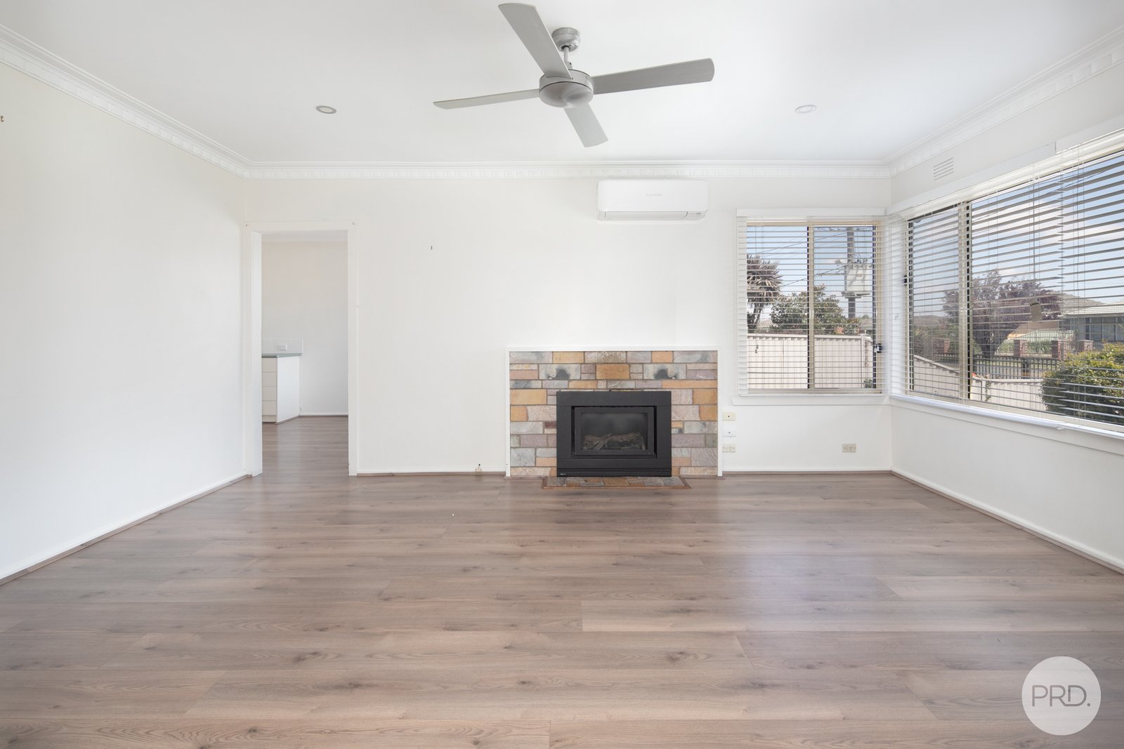 15 Cambridge Street WENDOUREE 2