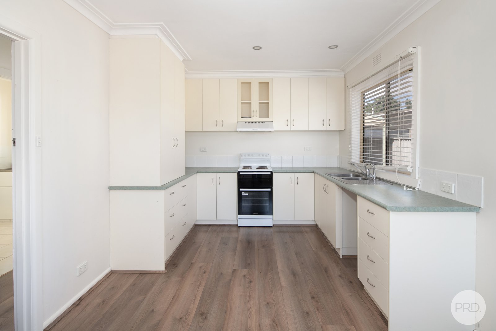 15 Cambridge Street WENDOUREE 4