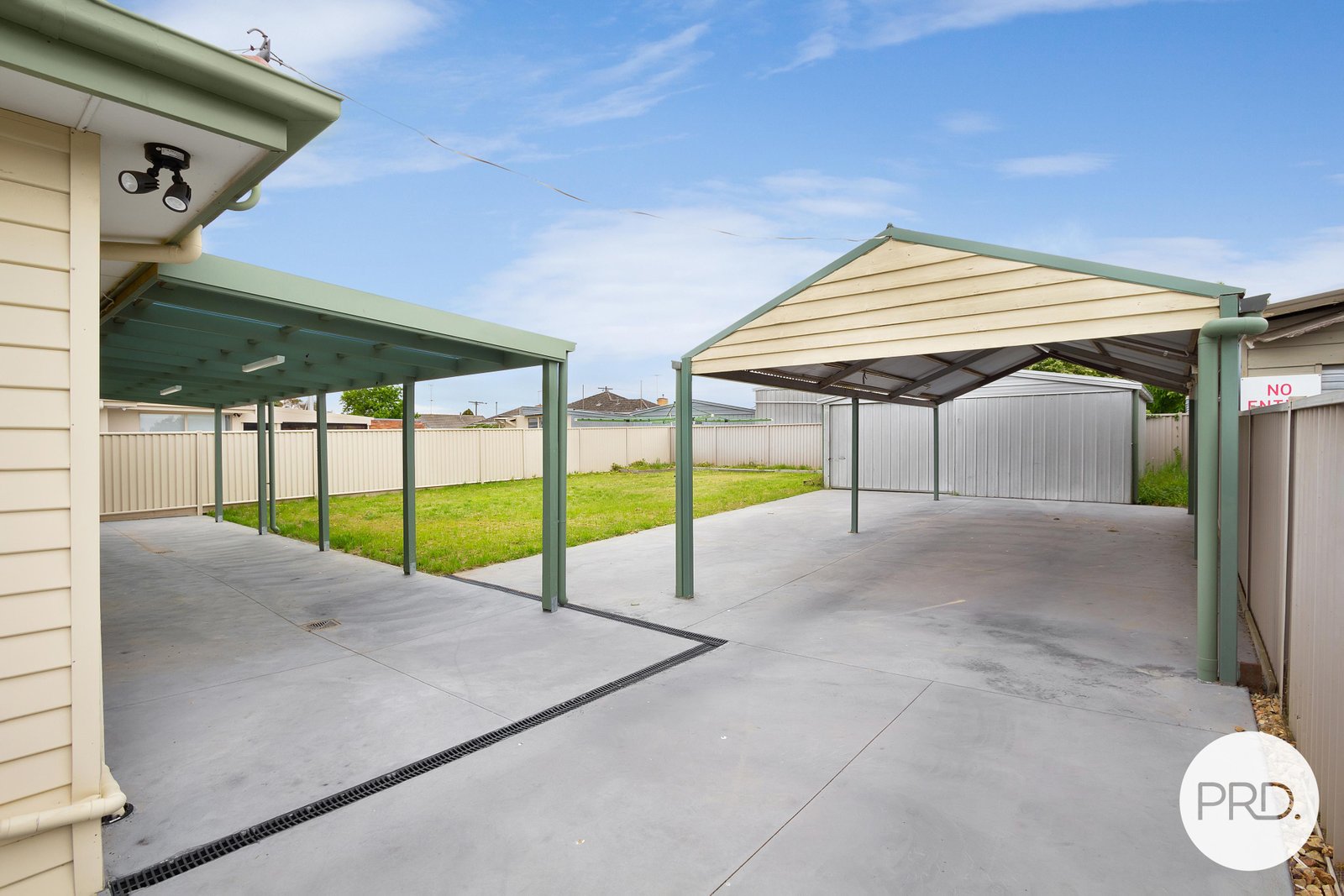 15 Cambridge Street WENDOUREE 8