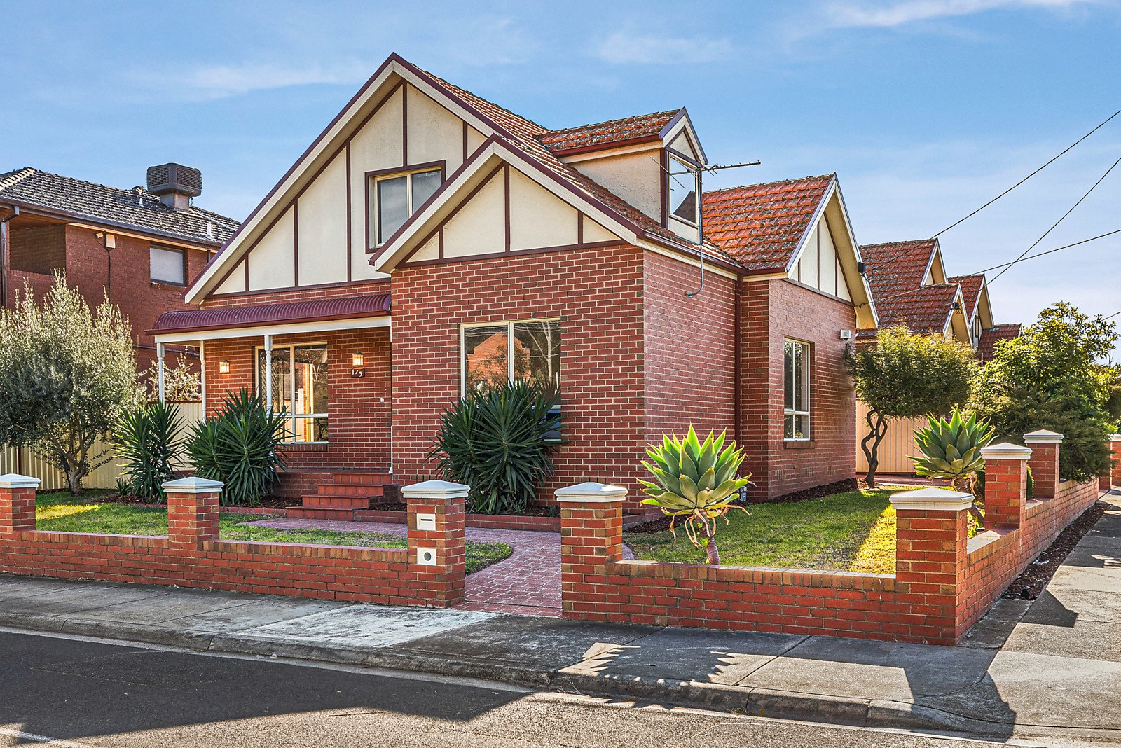 1/5 Cameron Road, Essendon VIC 3040