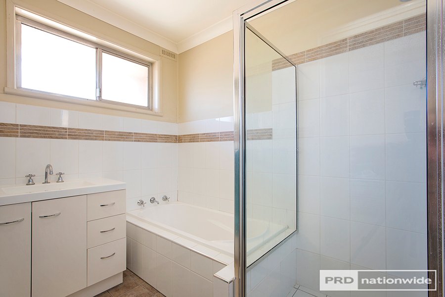 15 Campbell Road TAMWORTH 6