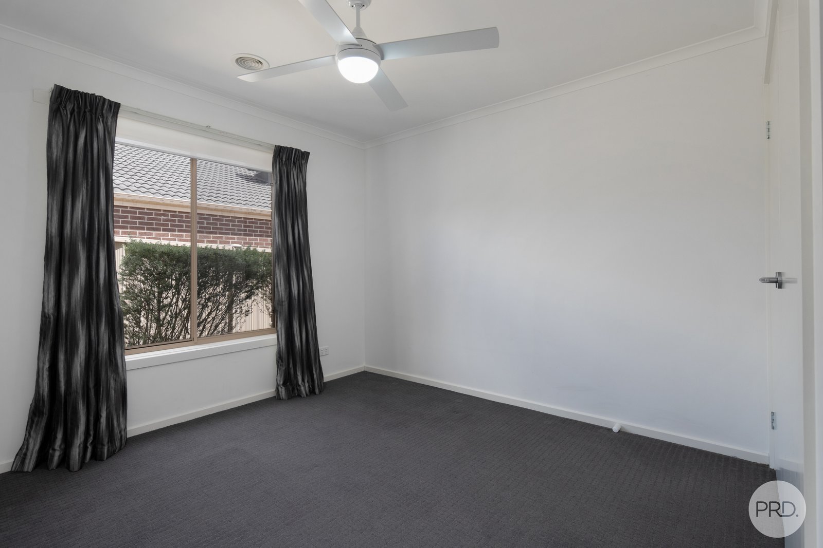 15 Canadian Crescent CANADIAN 5