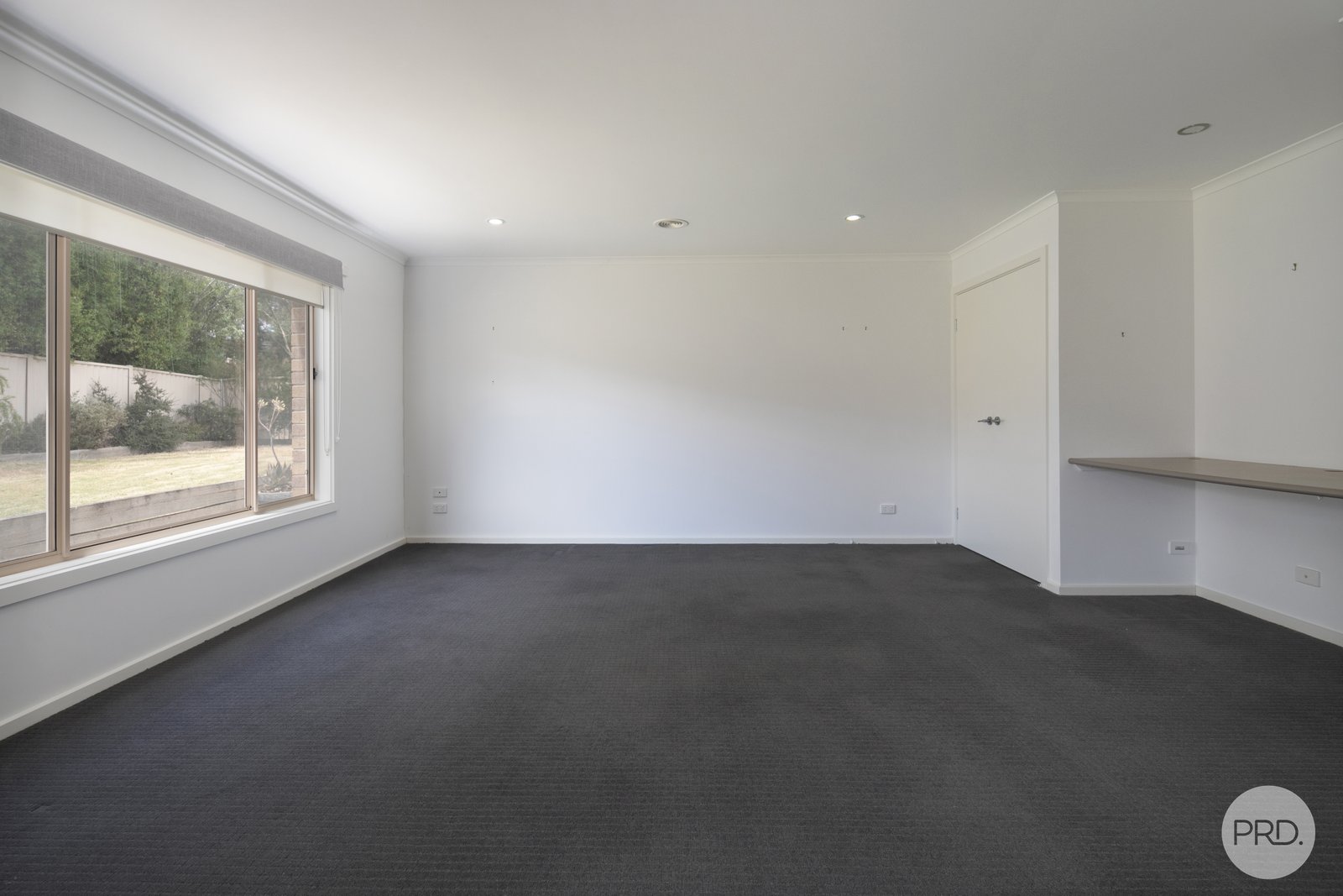 15 Canadian Crescent CANADIAN 11