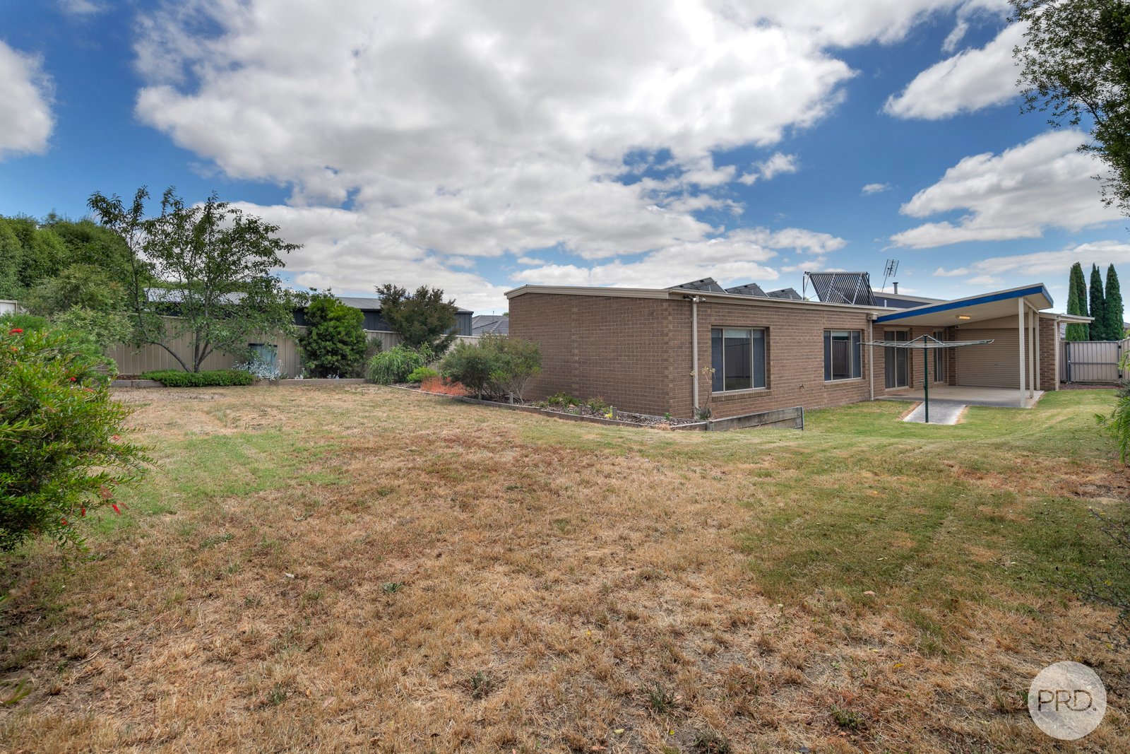 15 Canadian Crescent CANADIAN 13