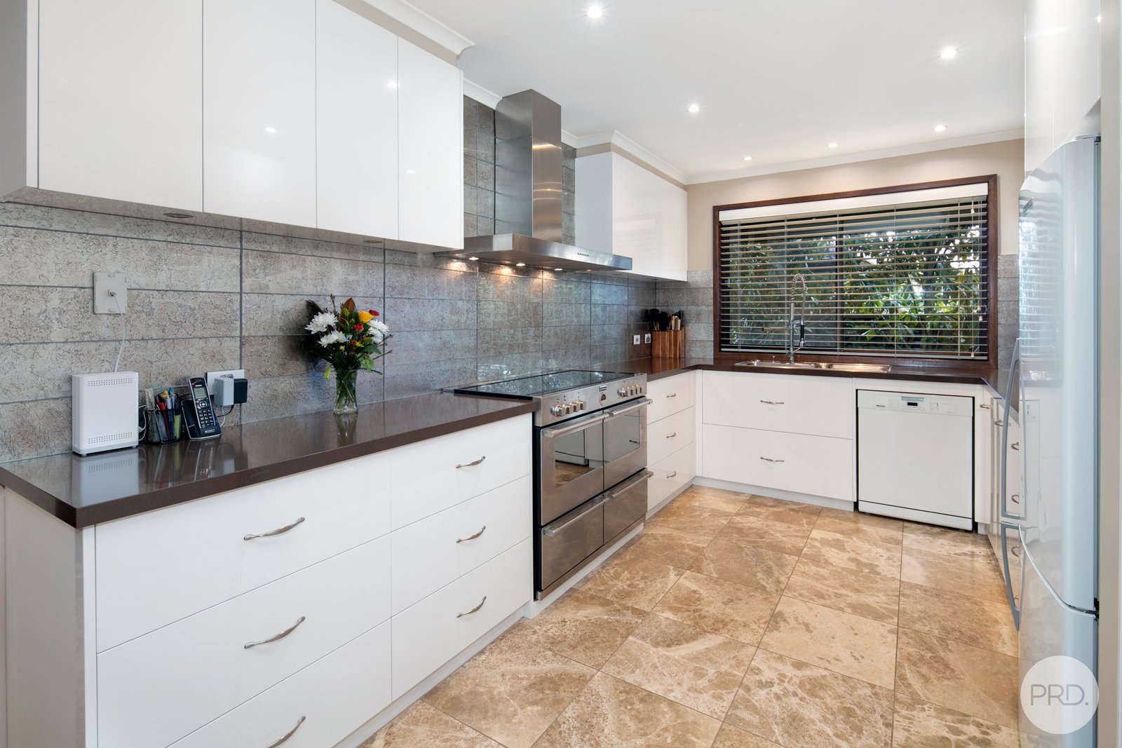 15 Caroline Street ALFREDTON 9