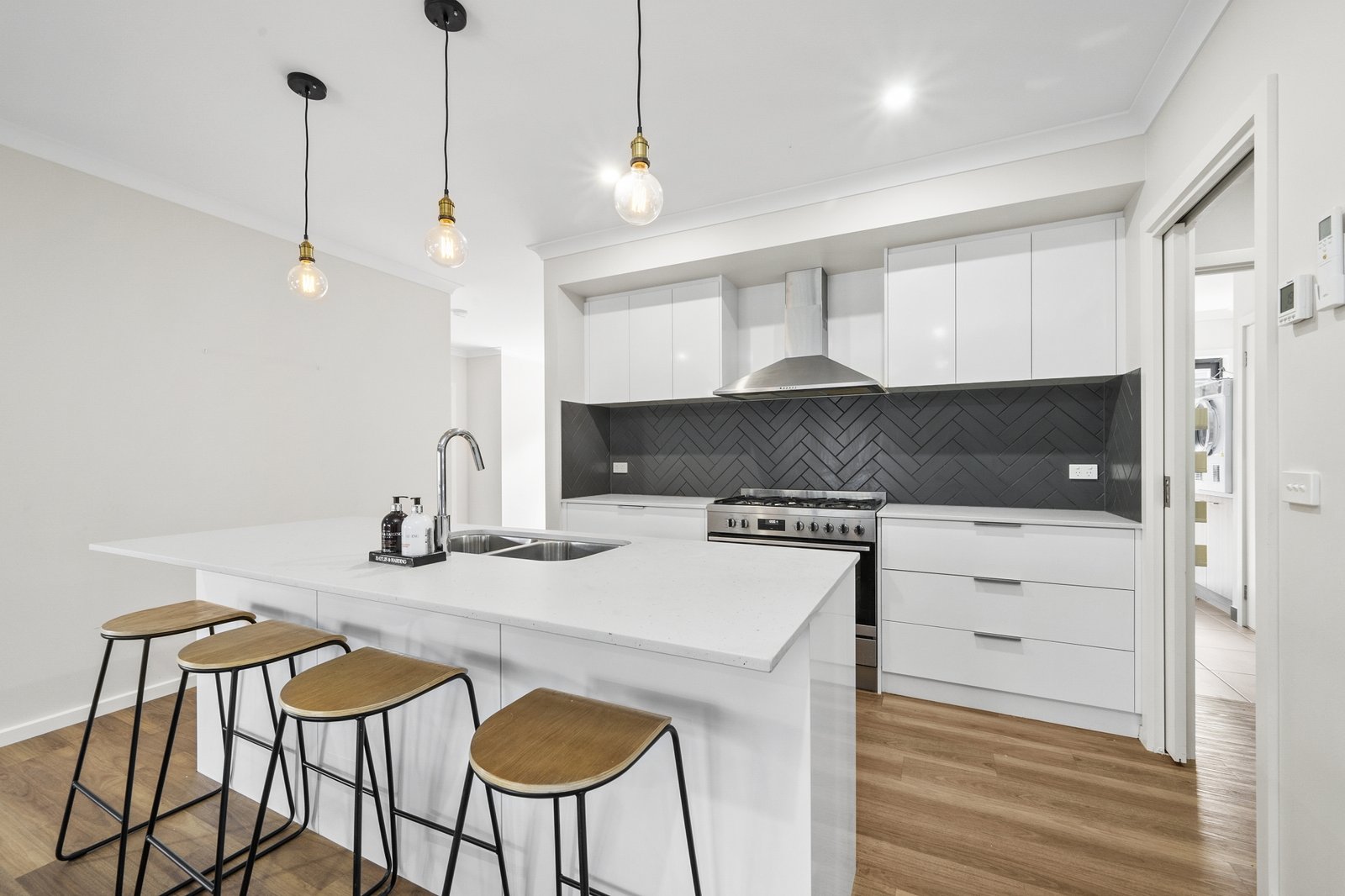 Gallery: 15 Cassinia Court