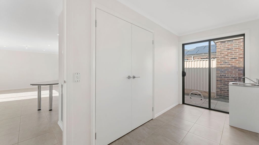 Gallery: 15 Cecile Court