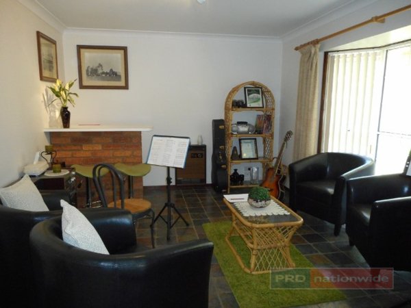 15 Cedar Crescent TUMUT 5
