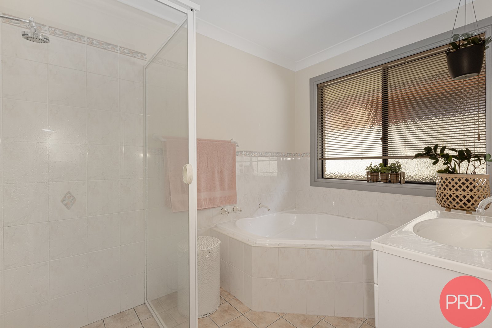 15 Cedar Wattle Close ABERGLASSLYN 11