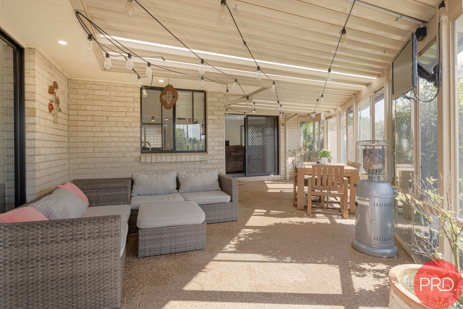 15 Cedar Wattle Close ABERGLASSLYN 18