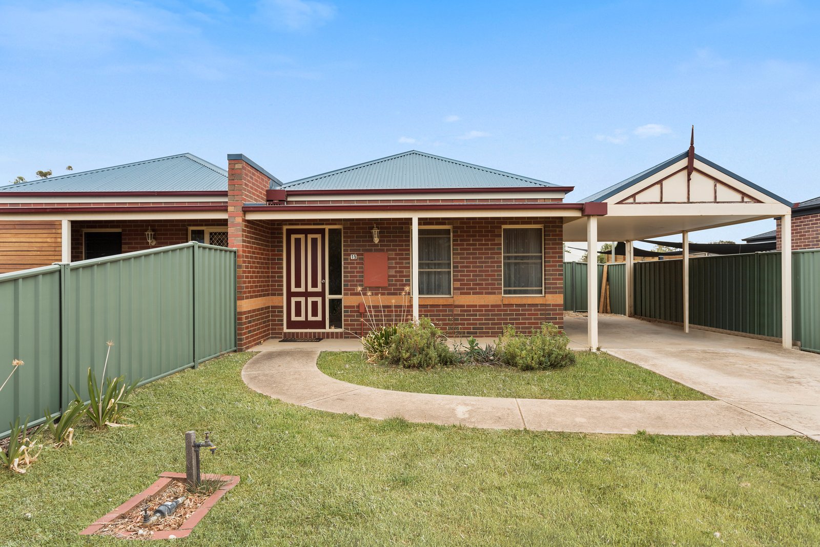 15 Chantelle Court KANGAROO FLAT 2