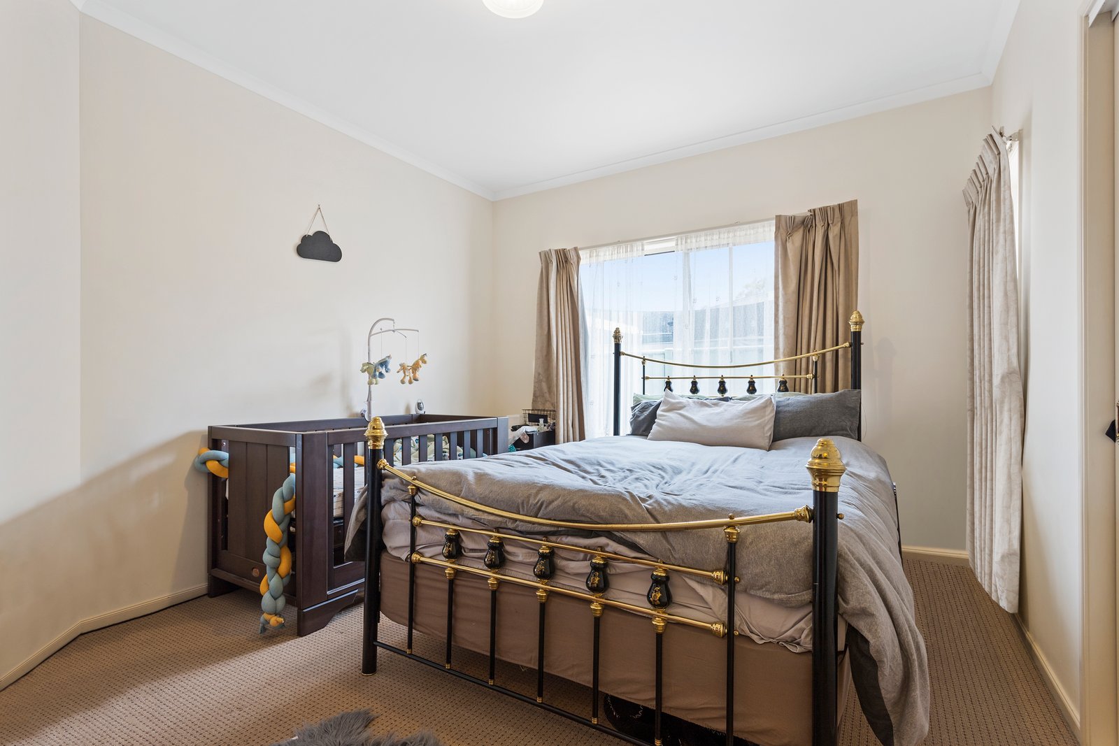 15 Chantelle Court KANGAROO FLAT 6