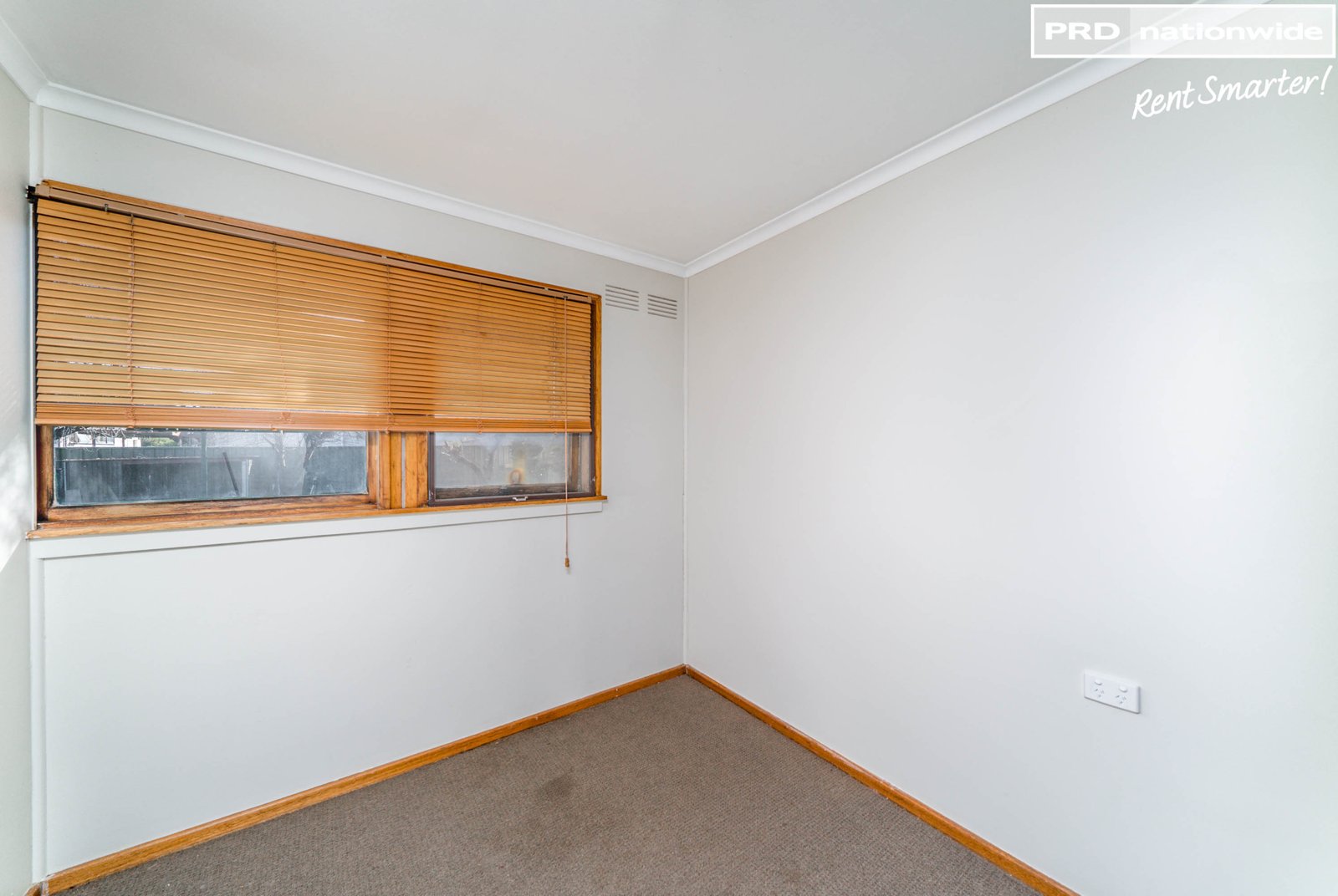 15 Chifley Crescent KOORINGAL 4