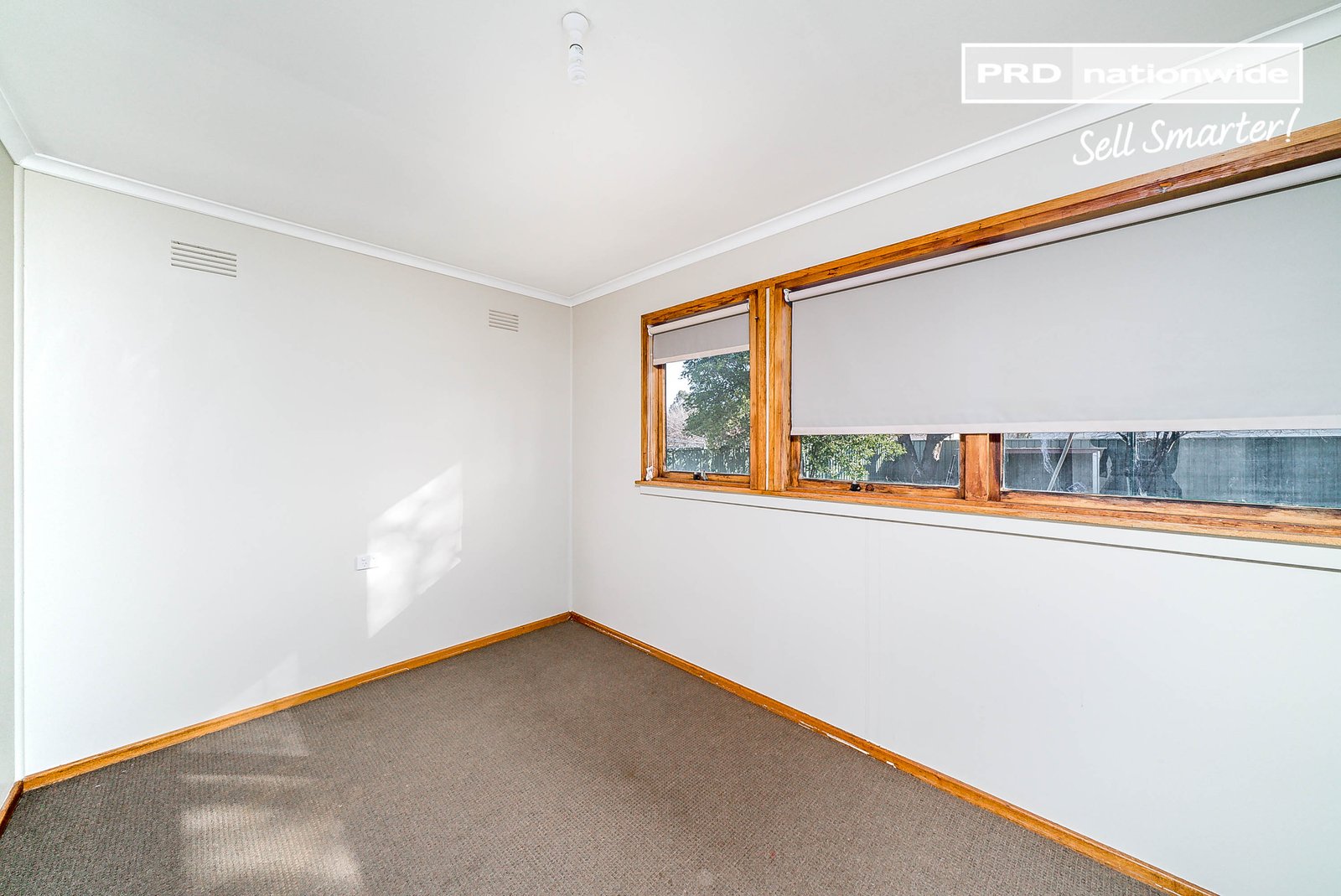 15 Chifley Crescent KOORINGAL 6