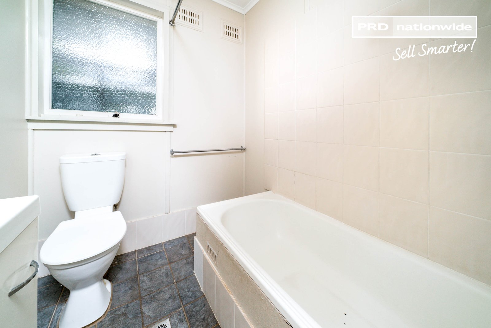 15 Chifley Crescent KOORINGAL 7