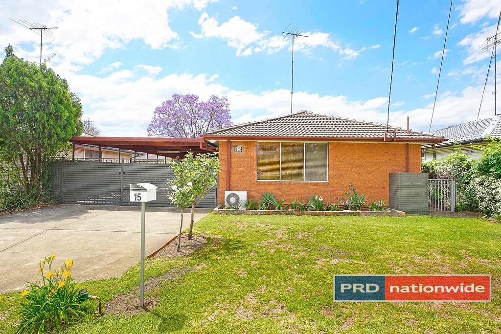 15 Christie Street SOUTH PENRITH 1