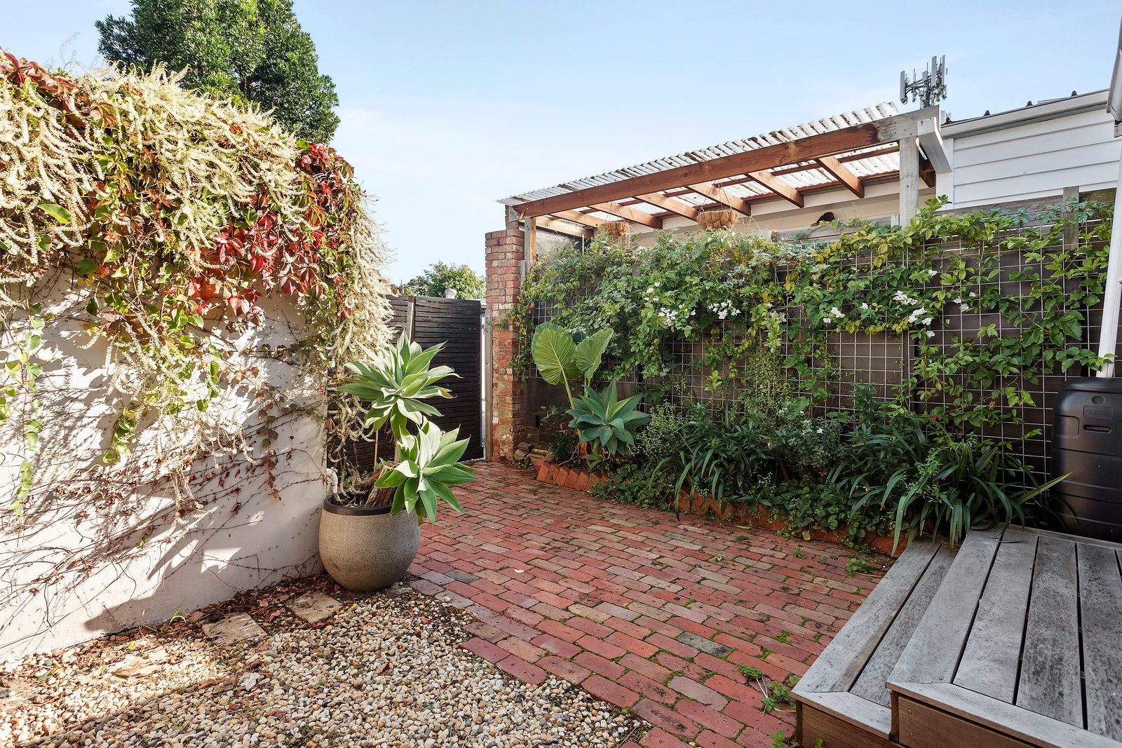 Real Estate and Property in 15 Chusan Street, Balaclava, VIC