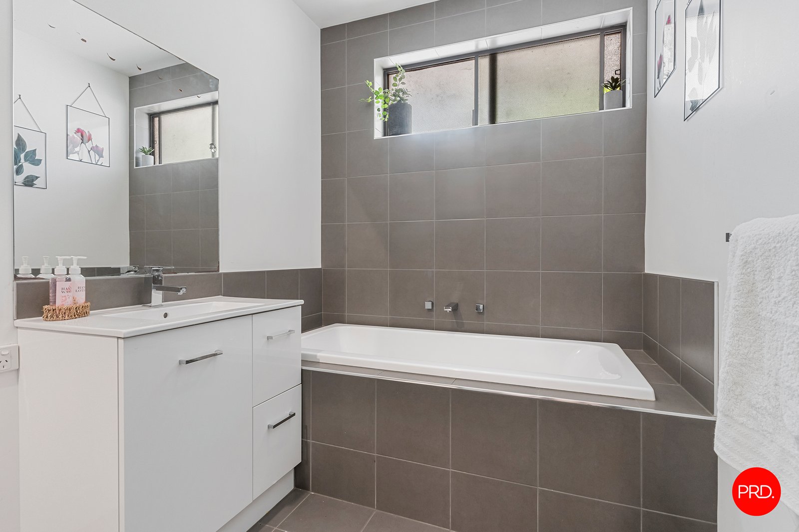 15 Chute Street GOORNONG 17