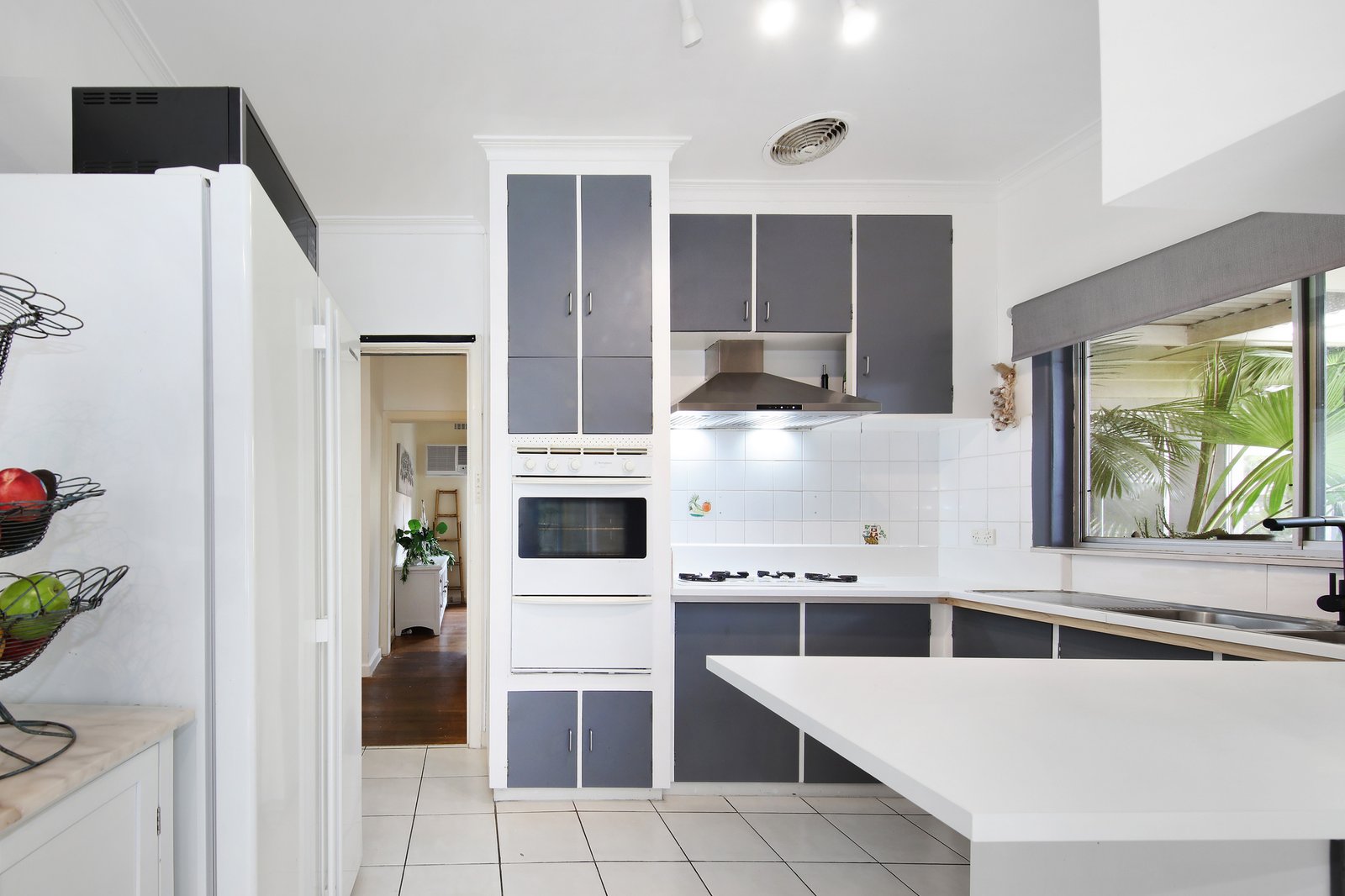 Gallery: 15 Clements Street