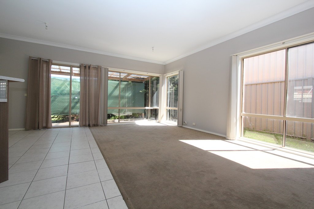 15 Clifton Street DELACOMBE 3