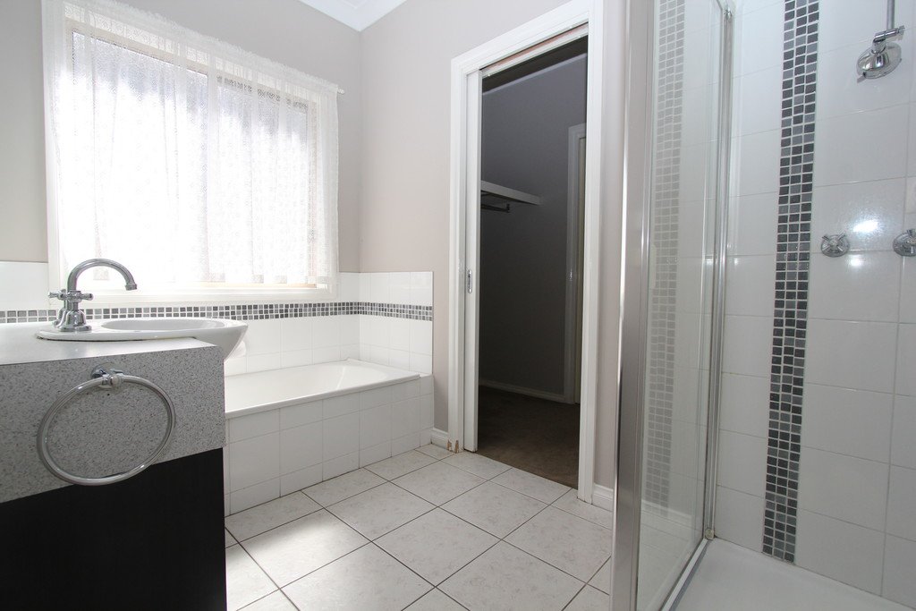 15 Clifton Street DELACOMBE 5