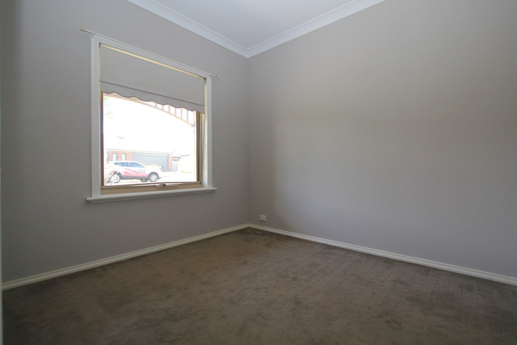 15 Clifton Street DELACOMBE 8