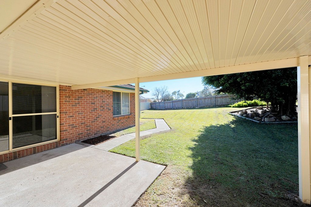 15 Clonmeen Cct  ANNA BAY 5