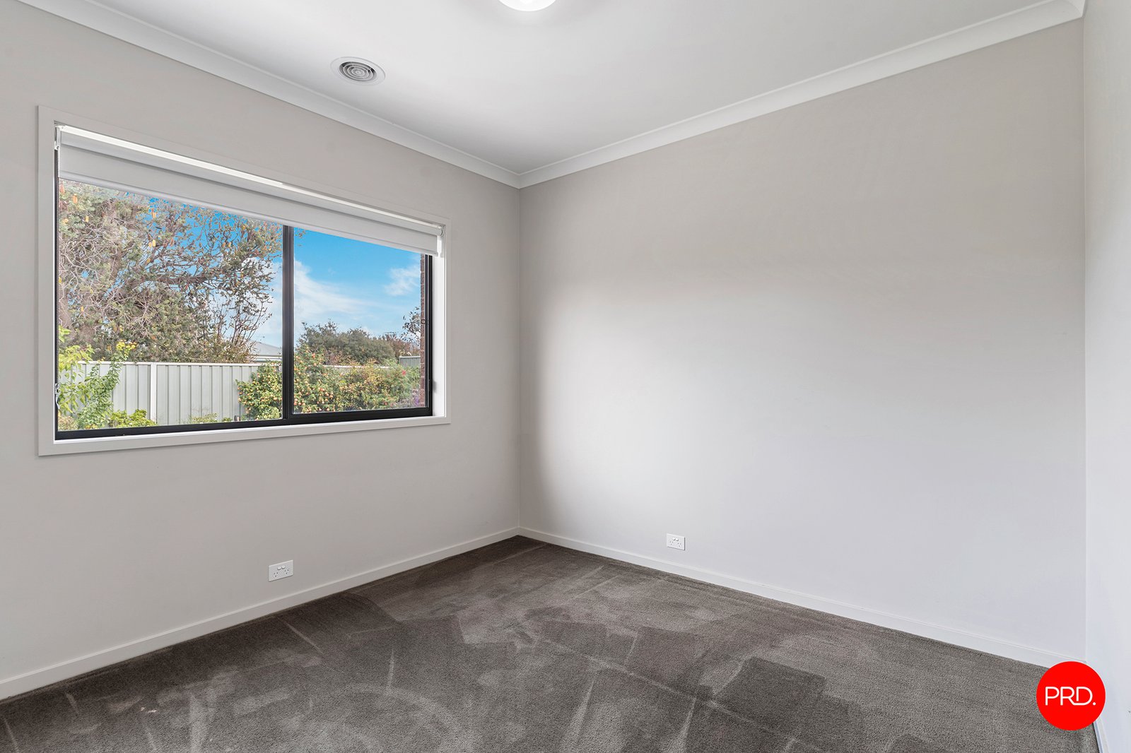 15 Cloverfields Cres  EPSOM 9