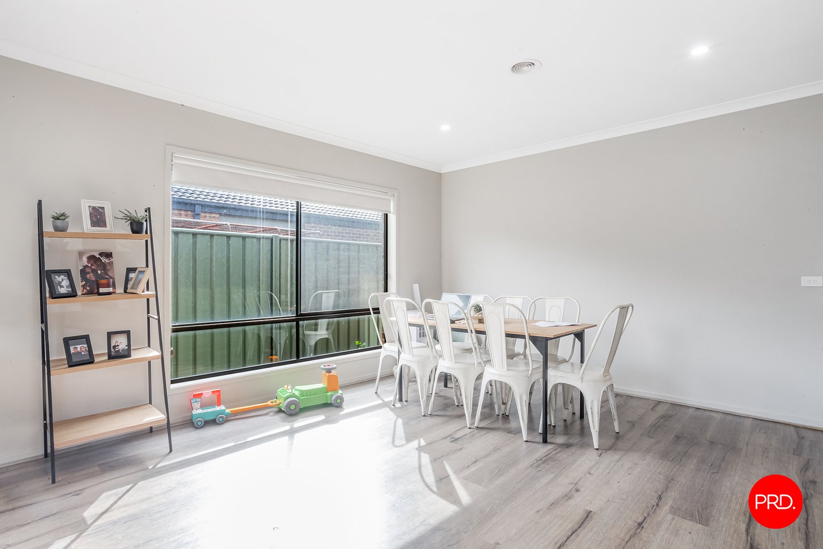 15 Cloverfields Crescent EPSOM 10