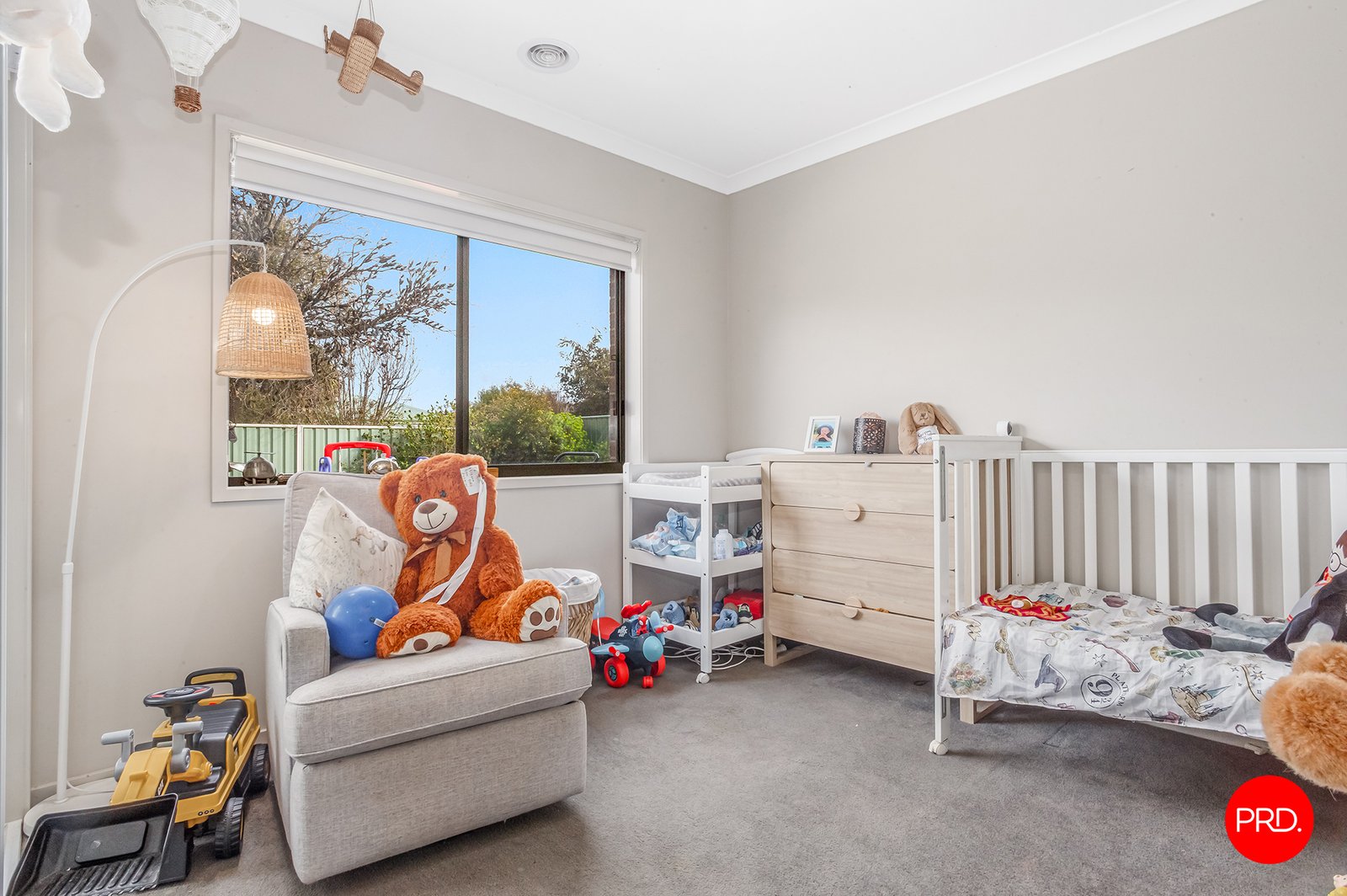15 Cloverfields Crescent EPSOM 11