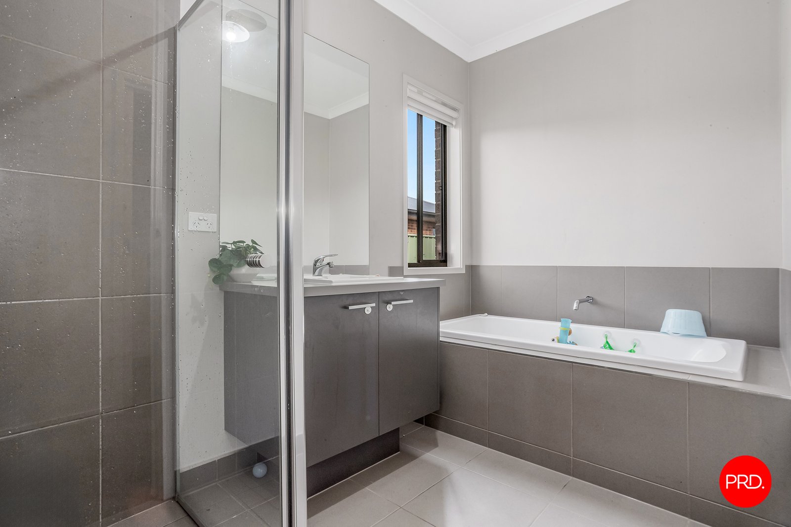 15 Cloverfields Crescent EPSOM 13