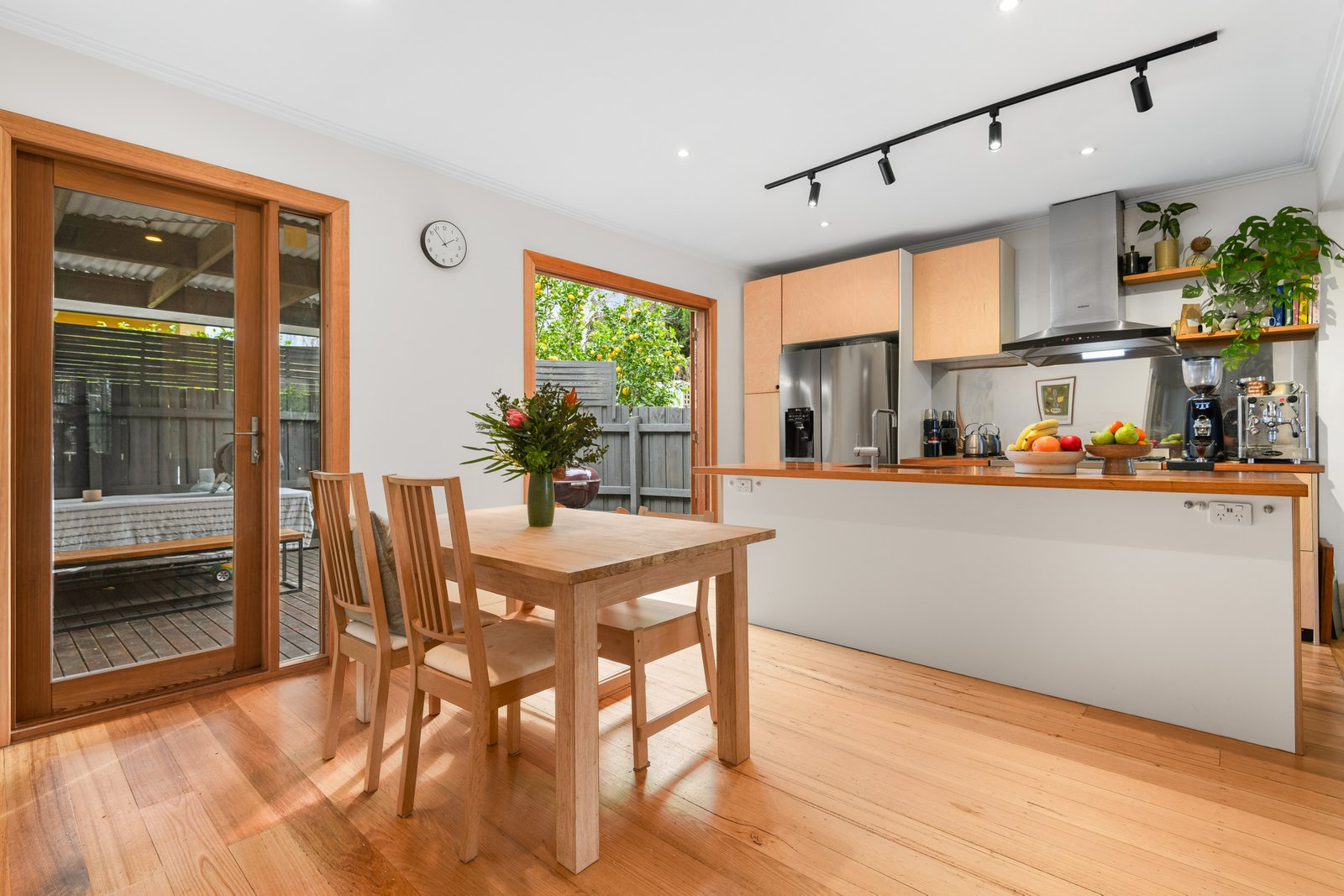 Gallery: 1/5 Coane Street