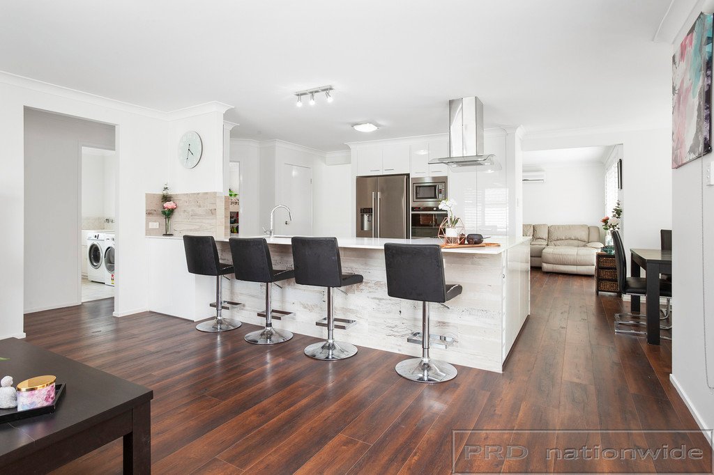 15 Coburn Circuit METFORD 8