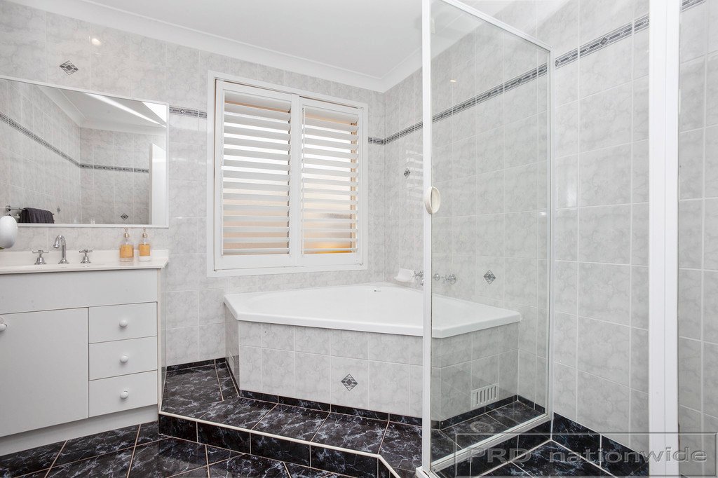 15 Coburn Circuit METFORD 23