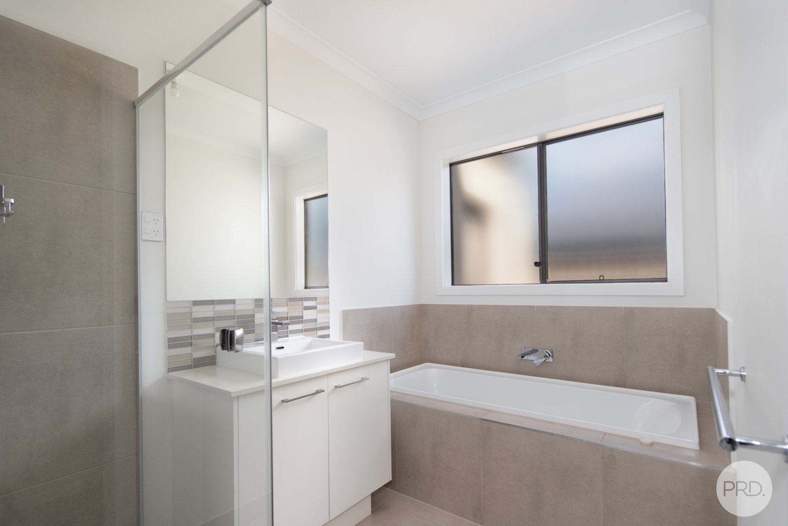 15 Cockatoo Drive WINTER VALLEY 6
