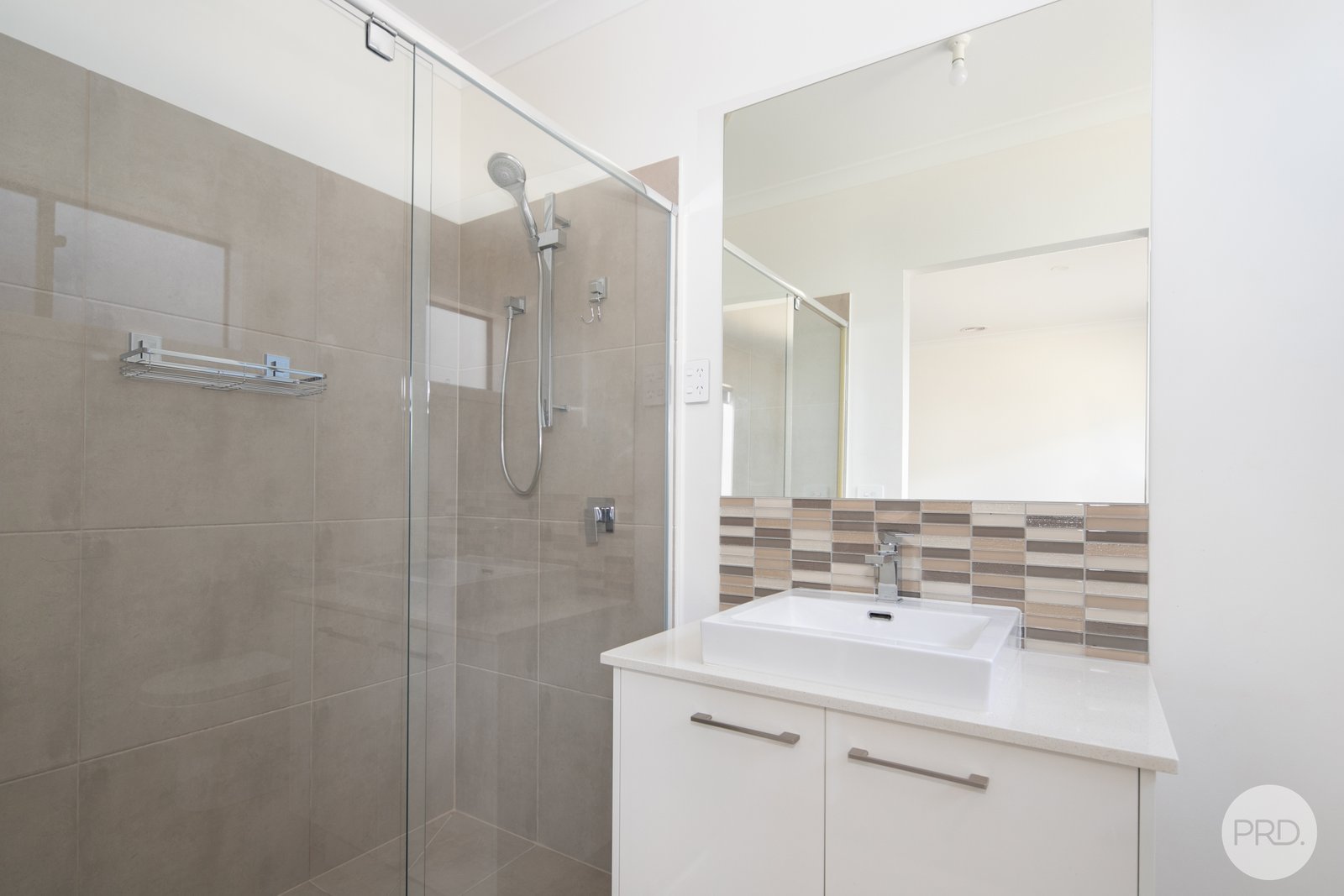 15 Cockatoo Drive WINTER VALLEY 9