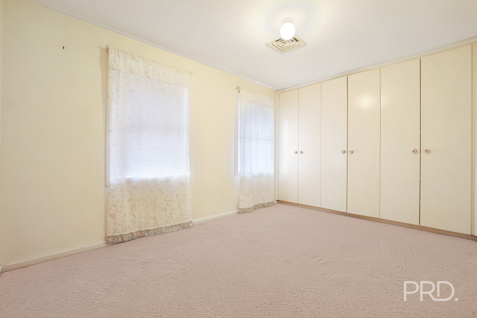 15 Cole Road TAMWORTH 9