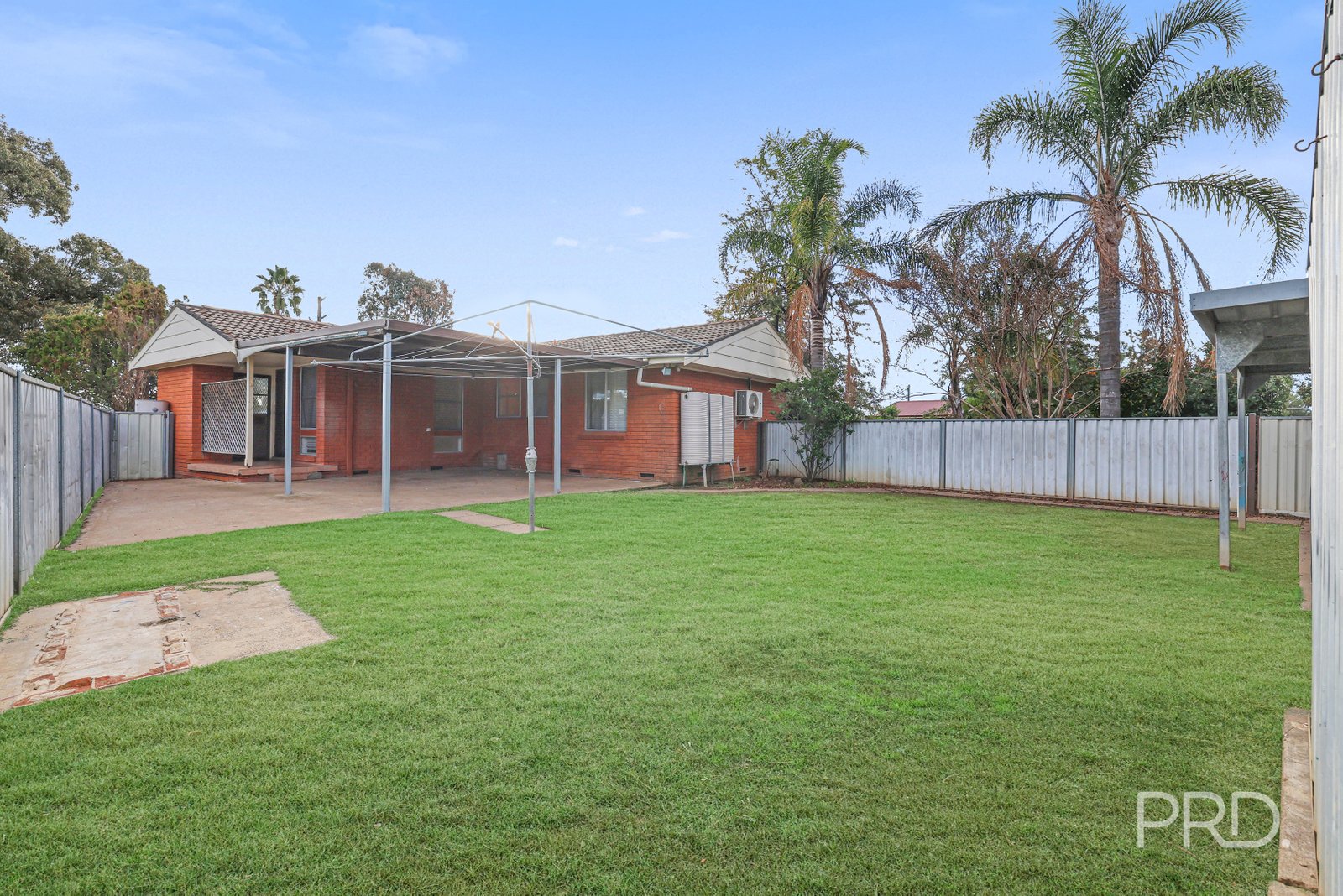 15 Cole Road TAMWORTH 18